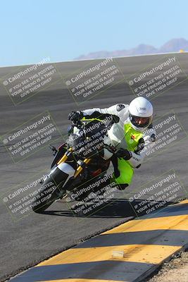 media/Nov-06-2023-Moto Forza (Mon) [[ce023d0744]]/4-Beginner Group/Session 2 (Bowl Tight Speed)/